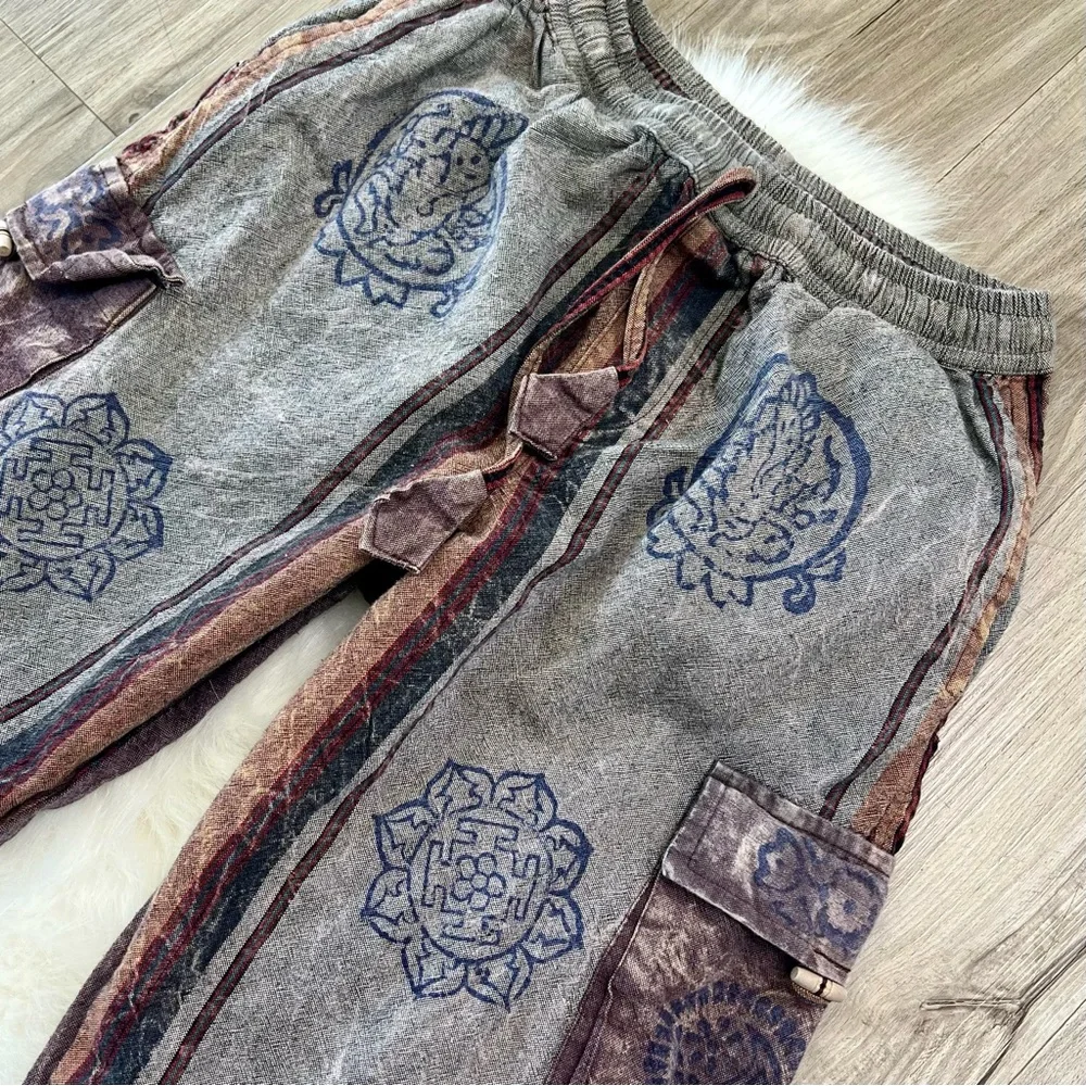 Cotton bohemian hippie sun & mandala cargo pants size small/medium - Picture 2 of 7